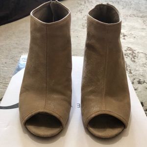 Nine West Leather Wedge Taupe/Nude size 8